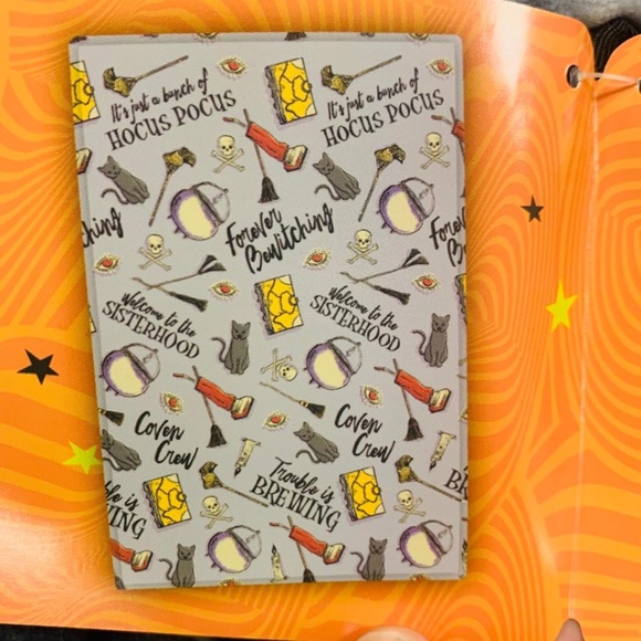 Disney Hocus Pocus Throw Blanket 50in X 70 in - Picture 5 of 9